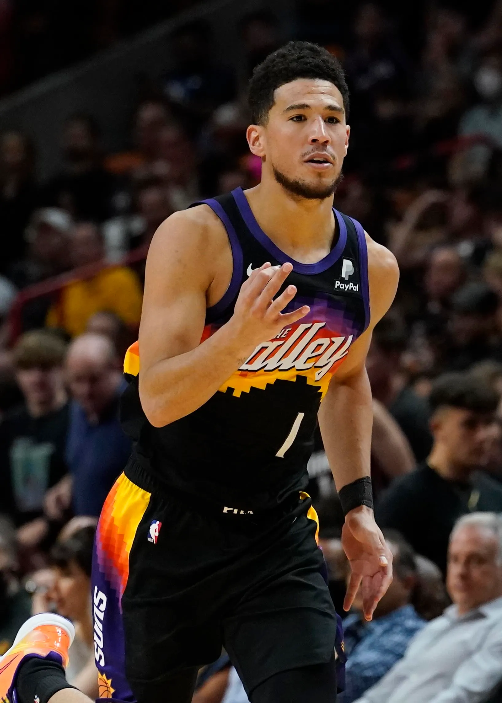 devin booker: Biography, stats, records, or other information!! -  SportsUnfold